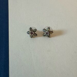 Betsy Johnson snowflake earrings NWOT